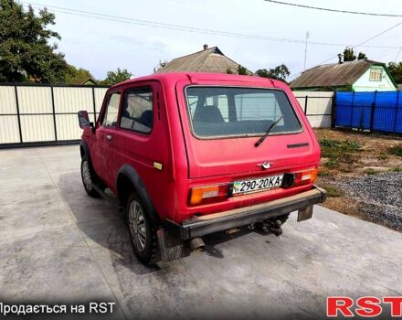 Червоний ВАЗ Нива, об'ємом двигуна 1.6 л та пробігом 100 тис. км за 750 $, фото 4 на Automoto.ua