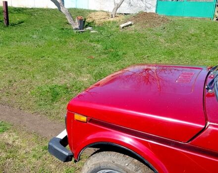 Красный ВАЗ Нива, объемом двигателя 1.5 л и пробегом 0 тыс. км за 1250 $, фото 1 на Automoto.ua