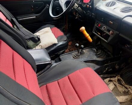 Красный ВАЗ Нива, объемом двигателя 1.6 л и пробегом 100 тыс. км за 1650 $, фото 1 на Automoto.ua