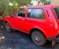 Красный ВАЗ Нива, объемом двигателя 1.6 л и пробегом 200 тыс. км за 1000 $, фото 1 на Automoto.ua