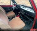 Красный ВАЗ Нива, объемом двигателя 1.6 л и пробегом 150 тыс. км за 2000 $, фото 6 на Automoto.ua