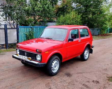 Красный ВАЗ Нива, объемом двигателя 1.6 л и пробегом 60 тыс. км за 1800 $, фото 6 на Automoto.ua