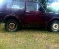 Красный ВАЗ Нива, объемом двигателя 1.6 л и пробегом 300 тыс. км за 1050 $, фото 2 на Automoto.ua