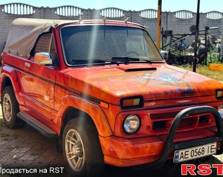 Червоний ВАЗ Нива, об'ємом двигуна 1.6 л та пробігом 0 тис. км за 2000 $, фото 3 на Automoto.ua