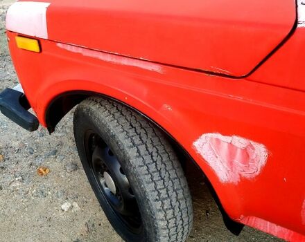 Красный ВАЗ Нива, объемом двигателя 1.6 л и пробегом 135 тыс. км за 1900 $, фото 7 на Automoto.ua