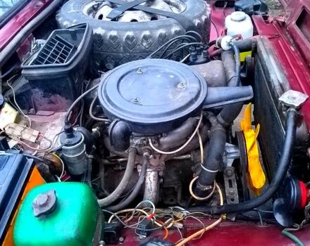 Красный ВАЗ Нива, объемом двигателя 1.6 л и пробегом 0 тыс. км за 2100 $, фото 5 на Automoto.ua