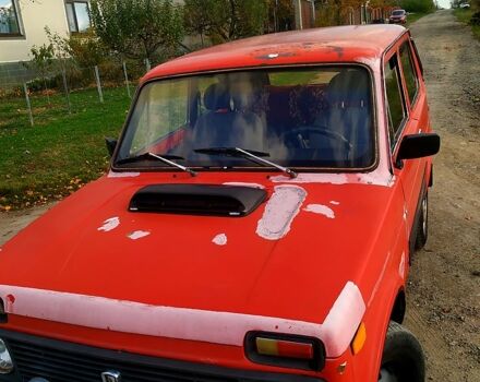 Красный ВАЗ Нива, объемом двигателя 1.6 л и пробегом 135 тыс. км за 1900 $, фото 13 на Automoto.ua