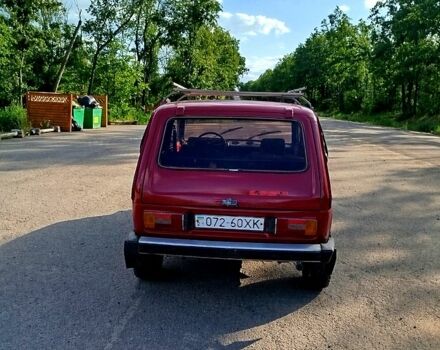 Красный ВАЗ Нива, объемом двигателя 1.6 л и пробегом 80 тыс. км за 1675 $, фото 4 на Automoto.ua
