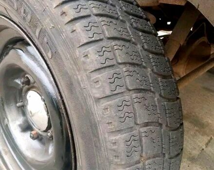 Красный ВАЗ Нива, объемом двигателя 1.3 л и пробегом 100 тыс. км за 1200 $, фото 3 на Automoto.ua