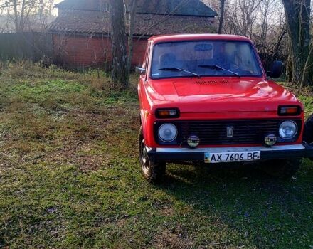Червоний ВАЗ Нива, об'ємом двигуна 1.6 л та пробігом 150 тис. км за 1500 $, фото 4 на Automoto.ua