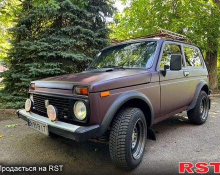 Красный ВАЗ Нива, объемом двигателя 1.6 л и пробегом 0 тыс. км за 2500 $, фото 2 на Automoto.ua