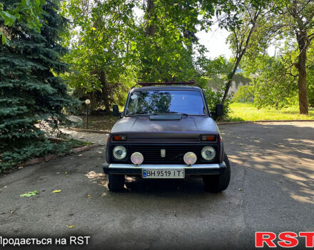 Красный ВАЗ Нива, объемом двигателя 1.6 л и пробегом 0 тыс. км за 2500 $, фото 1 на Automoto.ua