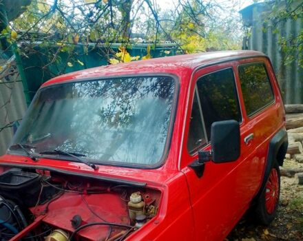 Червоний ВАЗ Нива, об'ємом двигуна 1.6 л та пробігом 0 тис. км за 2000 $, фото 2 на Automoto.ua