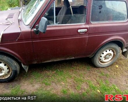 Червоний ВАЗ Нива, об'ємом двигуна 1.6 л та пробігом 0 тис. км за 1100 $, фото 4 на Automoto.ua