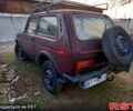 Красный ВАЗ Нива, объемом двигателя 1.6 л и пробегом 200 тыс. км за 1500 $, фото 4 на Automoto.ua