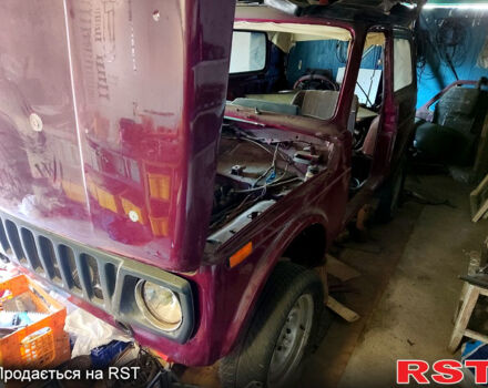 Красный ВАЗ Нива, объемом двигателя 1.7 л и пробегом 62 тыс. км за 1600 $, фото 2 на Automoto.ua
