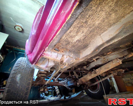 Красный ВАЗ Нива, объемом двигателя 1.7 л и пробегом 62 тыс. км за 1600 $, фото 11 на Automoto.ua