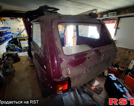 Красный ВАЗ Нива, объемом двигателя 1.7 л и пробегом 62 тыс. км за 1600 $, фото 6 на Automoto.ua