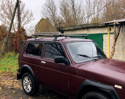 Червоний ВАЗ Нива, об'ємом двигуна 1.7 л та пробігом 78 тис. км за 2550 $, фото 5 на Automoto.ua