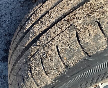 Червоний ВАЗ Нива, об'ємом двигуна 1.7 л та пробігом 250 тис. км за 2500 $, фото 3 на Automoto.ua