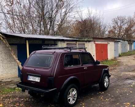 Червоний ВАЗ Нива, об'ємом двигуна 1.7 л та пробігом 78 тис. км за 2550 $, фото 2 на Automoto.ua