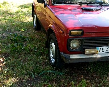 Красный ВАЗ Нива, объемом двигателя 1.7 л и пробегом 111 тыс. км за 2000 $, фото 2 на Automoto.ua