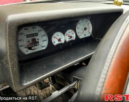 Красный ВАЗ Нива, объемом двигателя 1.6 л и пробегом 170 тыс. км за 2200 $, фото 4 на Automoto.ua