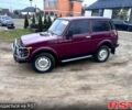 Красный ВАЗ Нива, объемом двигателя 1.7 л и пробегом 130 тыс. км за 3500 $, фото 7 на Automoto.ua