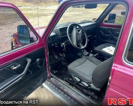 Красный ВАЗ Нива, объемом двигателя 1.7 л и пробегом 130 тыс. км за 3500 $, фото 8 на Automoto.ua