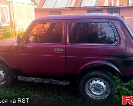 Красный ВАЗ Нива, объемом двигателя 1.7 л и пробегом 185 тыс. км за 1500 $, фото 2 на Automoto.ua