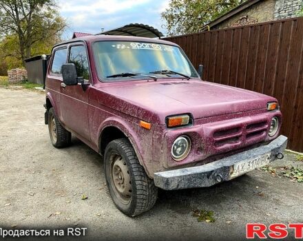 Красный ВАЗ Нива, объемом двигателя 1.7 л и пробегом 126 тыс. км за 1350 $, фото 7 на Automoto.ua