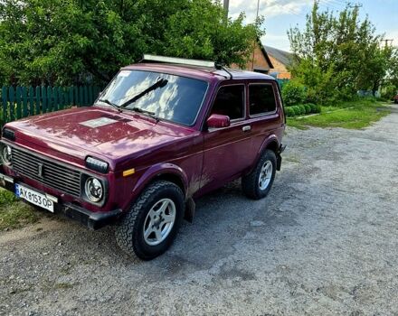 Красный ВАЗ Нива, объемом двигателя 1.7 л и пробегом 0 тыс. км за 2800 $, фото 5 на Automoto.ua