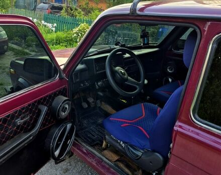 Красный ВАЗ Нива, объемом двигателя 1.7 л и пробегом 0 тыс. км за 2800 $, фото 1 на Automoto.ua