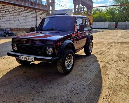Красный ВАЗ Нива, объемом двигателя 1.7 л и пробегом 0 тыс. км за 5500 $, фото 5 на Automoto.ua