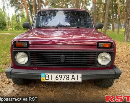 Червоний ВАЗ Нива, об'ємом двигуна 1.7 л та пробігом 195 тис. км за 1950 $, фото 7 на Automoto.ua