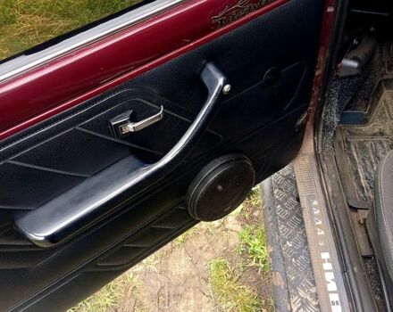 Красный ВАЗ Нива, объемом двигателя 1.7 л и пробегом 110 тыс. км за 3800 $, фото 5 на Automoto.ua