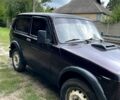 Красный ВАЗ Нива, объемом двигателя 1.7 л и пробегом 170 тыс. км за 2000 $, фото 5 на Automoto.ua