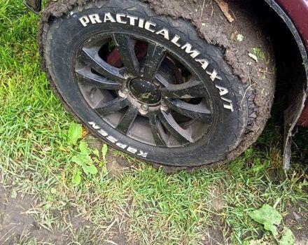 Красный ВАЗ Нива, объемом двигателя 1.7 л и пробегом 110 тыс. км за 3800 $, фото 4 на Automoto.ua