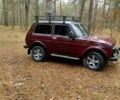 Красный ВАЗ Нива, объемом двигателя 1.7 л и пробегом 134 тыс. км за 3500 $, фото 7 на Automoto.ua