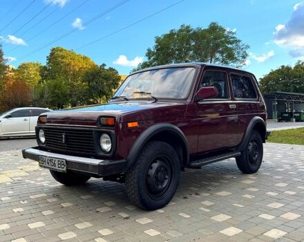 Красный ВАЗ Нива, объемом двигателя 1.7 л и пробегом 84 тыс. км за 2500 $, фото 2 на Automoto.ua