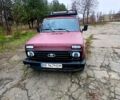 Красный ВАЗ Нива, объемом двигателя 1.7 л и пробегом 150 тыс. км за 4500 $, фото 1 на Automoto.ua