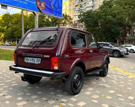Красный ВАЗ Нива, объемом двигателя 1.7 л и пробегом 84 тыс. км за 2500 $, фото 6 на Automoto.ua