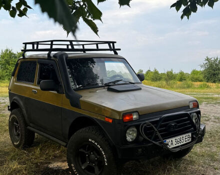 Червоний ВАЗ Нива, об'ємом двигуна 1.7 л та пробігом 210 тис. км за 4500 $, фото 1 на Automoto.ua