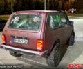Красный ВАЗ Нива, объемом двигателя 1.7 л и пробегом 245 тыс. км за 3800 $, фото 6 на Automoto.ua