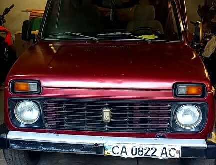 ВАЗ Нива 1980 у Светловдске на Automoto.ua Червоний ВАЗ Нива, об'ємом двигуна 1.6 л та пробігом 103 тис. км за 1000 $, фото 1 на Automoto.ua