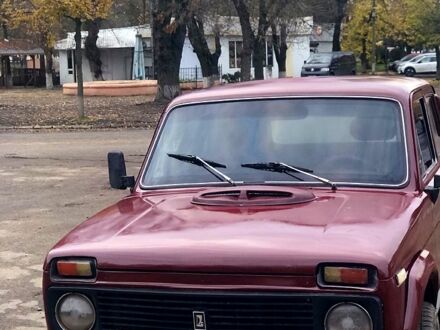 Красный ВАЗ Нива, объемом двигателя 1.6 л и пробегом 55 тыс. км за 1600 $, фото 1 на Automoto.ua