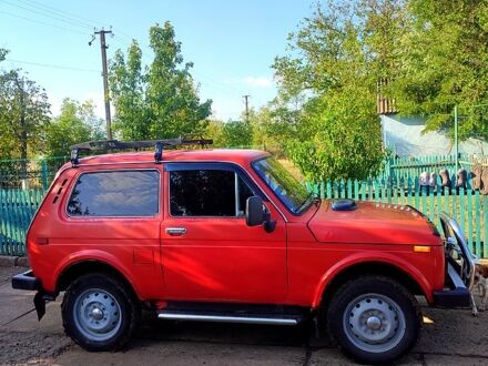 ВАЗ Нива 1984 у Снигиревке на Automoto.ua Червоний ВАЗ Нива, об'ємом двигуна 1.6 л та пробігом 112 тис. км за 2000 $, фото 1 на Automoto.ua