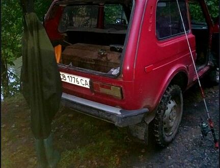 Червоний ВАЗ Нива, об'ємом двигуна 1.6 л та пробігом 0 тис. км за 1750 $, фото 1 на Automoto.ua
