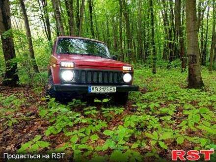 ВАЗ Нива 1987 в Жмеренке на Automoto.ua Красный ВАЗ Нива, объемом двигателя 1.6 л и пробегом 0 тыс. км за 1500 $, фото 1 на Automoto.ua