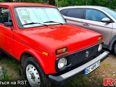 ВАЗ Нива 1988 в Львове на Automoto.ua Красный ВАЗ Нива, объемом двигателя 1.6 л и пробегом 160 тыс. км за 3000 $, фото 1 на Automoto.ua